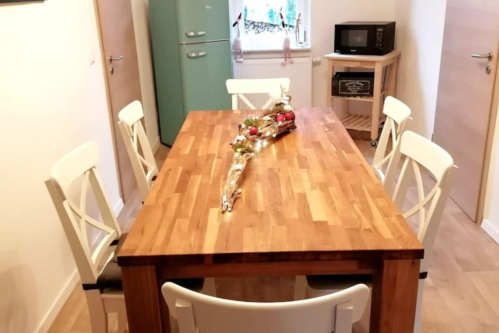 Fewo Im Lehm-Fachwerkhaus Erfurt Mit 3 Einzelnen Schlafzimmern Je Mit Tv المظهر الخارجي الصورة