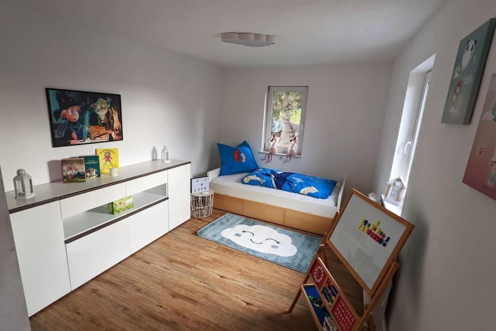 Fewo Im Lehm-Fachwerkhaus Erfurt Mit 3 Einzelnen Schlafzimmern Je Mit Tv المظهر الخارجي الصورة