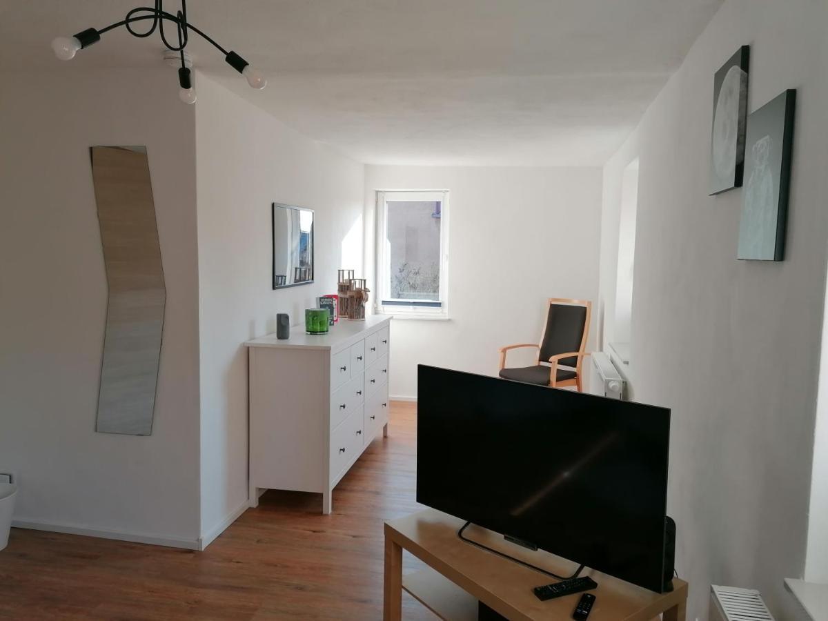 Fewo Im Lehm-Fachwerkhaus Erfurt Mit 3 Einzelnen Schlafzimmern Je Mit Tv المظهر الخارجي الصورة